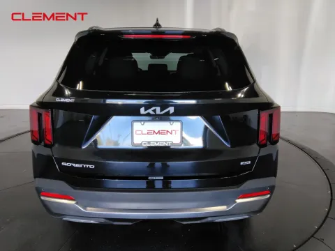 More photos of 2024 Kia Sorento S at Clement Pre-Owned, MO