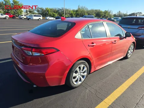More photos of 2020 Toyota Corolla LE at Clement Pre-Owned, MO