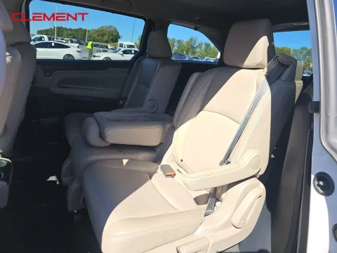 More photos of 2023 Honda Odyssey EX-L at Clement Pre-Owned, MO