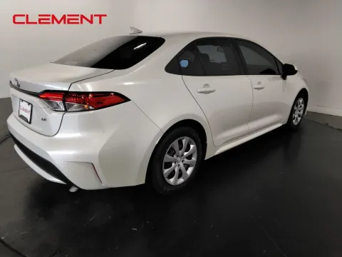 More photos of 2021 Toyota Corolla LE at Clement Pre-Owned, MO