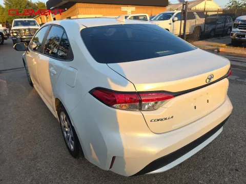 More photos of 2021 Toyota Corolla LE at Clement Pre-Owned, MO