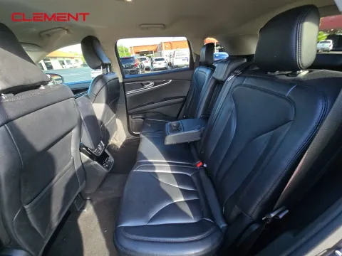 More photos of 2022 Lincoln Nautilus Standard at Clement Pre-Owned, MO