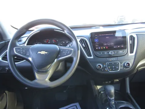 More photos of 2023 Chevrolet Malibu LT at Pettijohn Ford of Trenton, MO