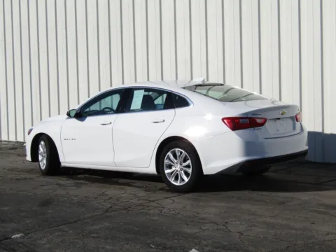 More photos of 2023 Chevrolet Malibu LT at Pettijohn Ford of Trenton, MO