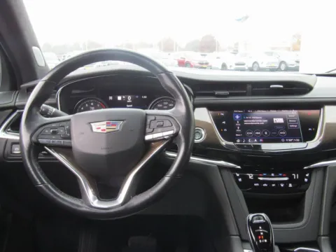 More photos of 2020 Cadillac XT6 Premium Luxury at Pettijohn Ford of Trenton, MO