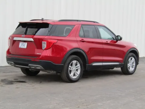 Another view of 2023 Ford Explorer XLT for sale in Trenton, MO at Pettijohn Ford of Trenton