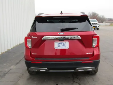More photos of 2023 Ford Explorer XLT at Pettijohn Ford of Trenton, MO