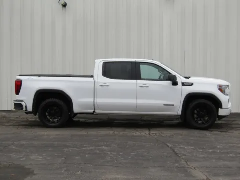 Photos of 2020 GMC Sierra 1500 Elevation for sale in Trenton, MO at Pettijohn Ford of Trenton