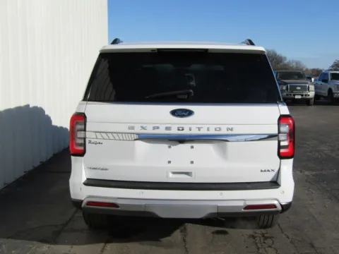 More photos of 2024 Ford Expedition Max Limited at Pettijohn Ford of Trenton, MO