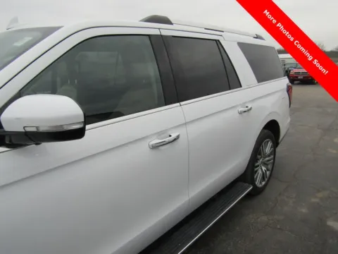 Photos of 2024 Ford Expedition Max Limited for sale in Trenton, MO at Pettijohn Ford of Trenton