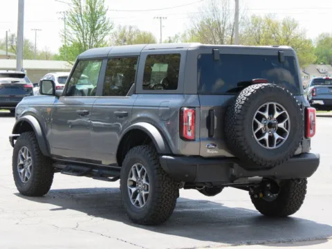 More photos of 2024 Ford Bronco Badlands at Pettijohn Ford of Trenton, MO