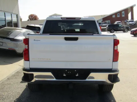 More photos of 2023 Chevrolet Silverado 1500 LT at Pettijohn Ford of Trenton, MO