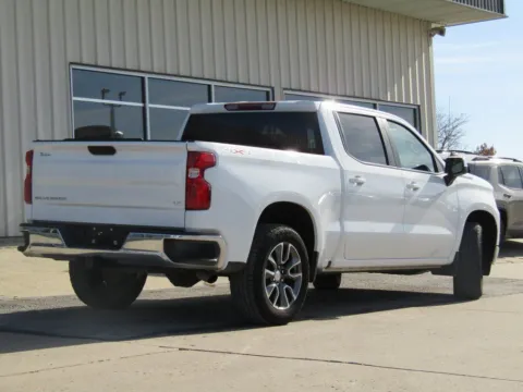 Another view of 2023 Chevrolet Silverado 1500 LT for sale in Trenton, MO at Pettijohn Ford of Trenton