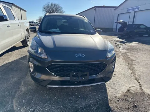 Photos of 2020 Ford Escape SEL for sale in Trenton, MO at Pettijohn Ford of Trenton