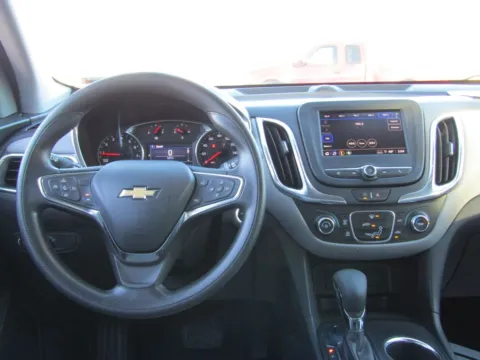 More photos of 2023 Chevrolet Equinox LT at Pettijohn Ford of Trenton, MO