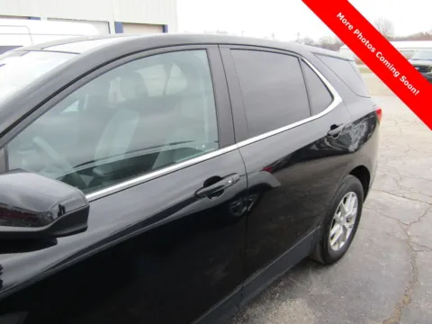 Photos of 2023 Chevrolet Equinox LT for sale in Trenton, MO at Pettijohn Ford of Trenton