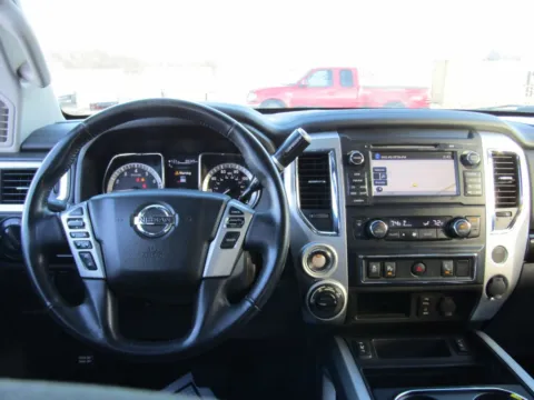 More photos of 2018 Nissan Titan SV at Pettijohn Ford of Trenton, MO