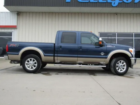 Photos of 2014 Ford F-250SD Lariat for sale in Trenton, MO at Pettijohn Ford of Trenton