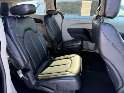 Another view of 2024 Chrysler Pacifica Touring L for sale in Trenton, MO at Pettijohn Ford of Trenton