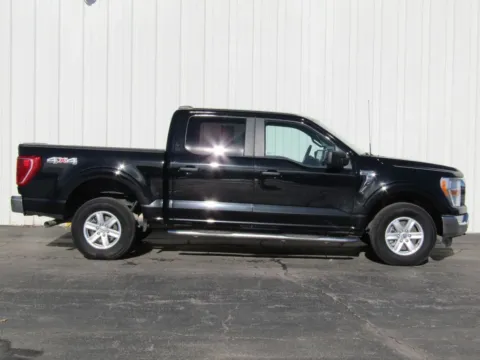 Photos of 2022 Ford F-150 XLT for sale in Trenton, MO at Pettijohn Ford of Trenton
