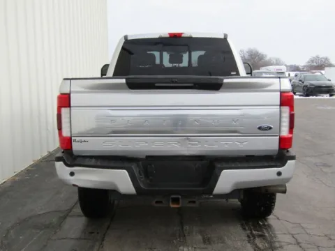 More photos of 2019 Ford F-350SD Platinum at Pettijohn Ford of Trenton, MO