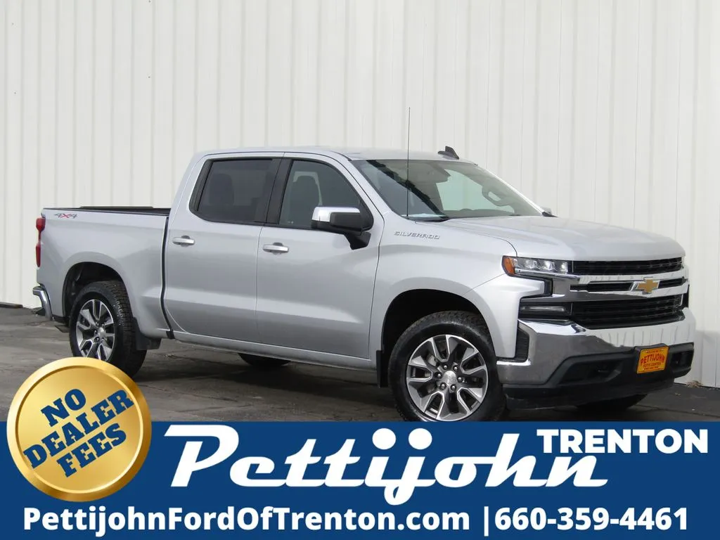 Silver 2020 Chevrolet Silverado 1500 LT for sale in Trenton, MO
