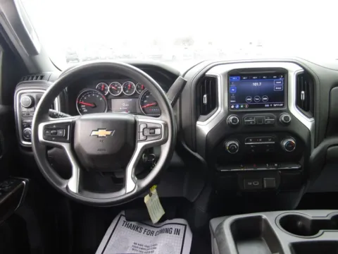 More photos of 2020 Chevrolet Silverado 1500 LT at Pettijohn Ford of Trenton, MO
