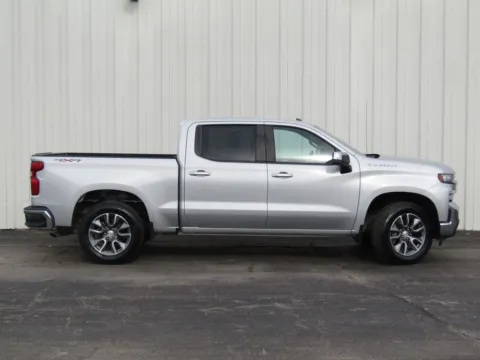 Photos of 2020 Chevrolet Silverado 1500 LT for sale in Trenton, MO at Pettijohn Ford of Trenton