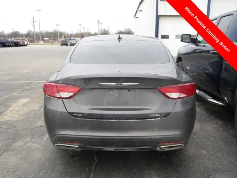 More photos of 2015 Chrysler 200 S at Pettijohn Ford of Trenton, MO