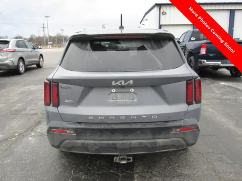 More photos of 2022 Kia Sorento LX at Pettijohn Ford of Trenton, MO