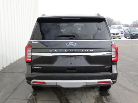 More photos of 2024 Ford Expedition Max Limited at Pettijohn Ford of Trenton, MO
