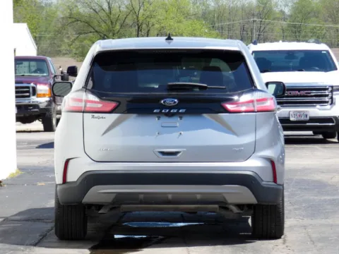 More photos of 2024 Ford Edge SEL at Pettijohn Ford of Trenton, MO