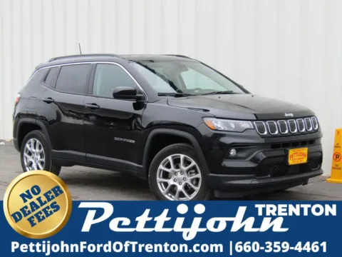 Black 2022 Jeep Compass Latitude Lux for sale in Trenton, MO