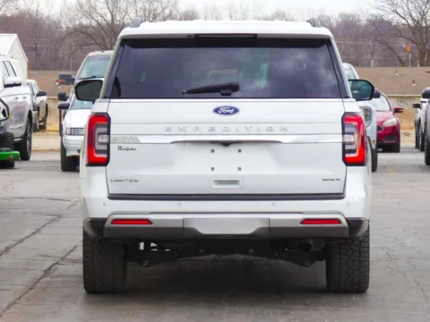 More photos of 2023 Ford Expedition Max Limited at Pettijohn Ford of Trenton, MO