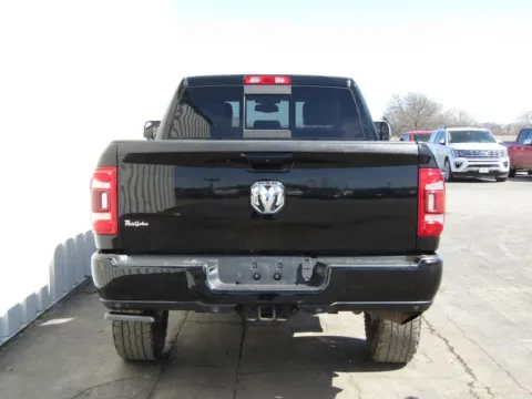 More photos of 2020 Ram 2500 Laramie at Pettijohn Ford of Trenton, MO