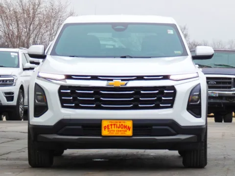 More photos of 2025 Chevrolet Equinox LT at Pettijohn Ford of Trenton, MO