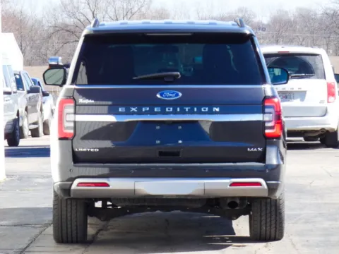 More photos of 2022 Ford Expedition Max Limited at Pettijohn Ford of Trenton, MO