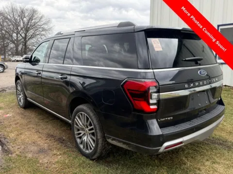 More photos of 2022 Ford Expedition Max Limited at Pettijohn Ford of Trenton, MO