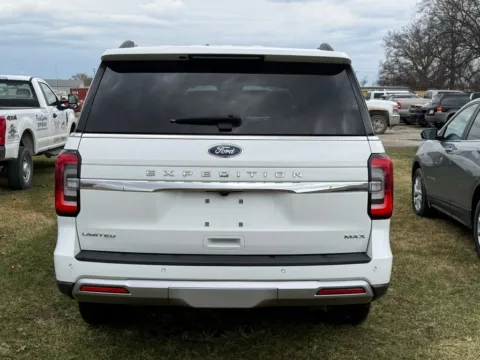 Another view of 2024 Ford Expedition Max Limited for sale in Trenton, MO at Pettijohn Ford of Trenton
