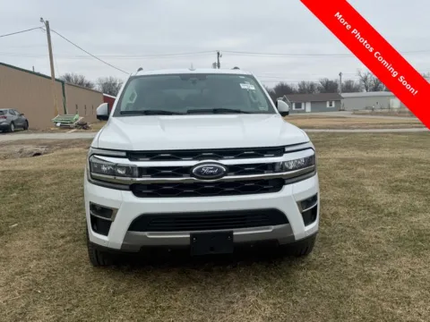 Photos of 2024 Ford Expedition Max Limited for sale in Trenton, MO at Pettijohn Ford of Trenton