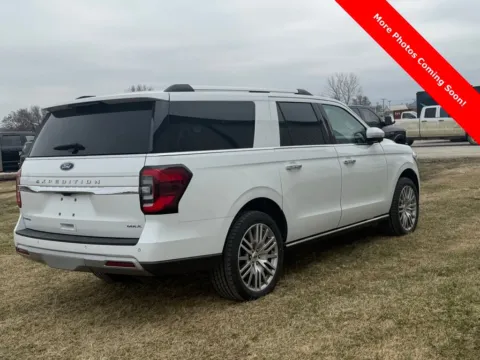 More photos of 2024 Ford Expedition Max Limited at Pettijohn Ford of Trenton, MO