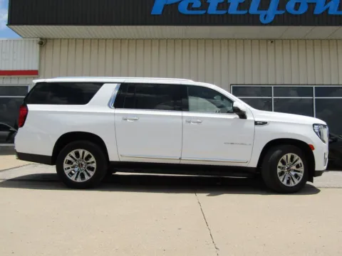 Photos of 2023 GMC Yukon XL Denali for sale in Trenton, MO at Pettijohn Ford of Trenton