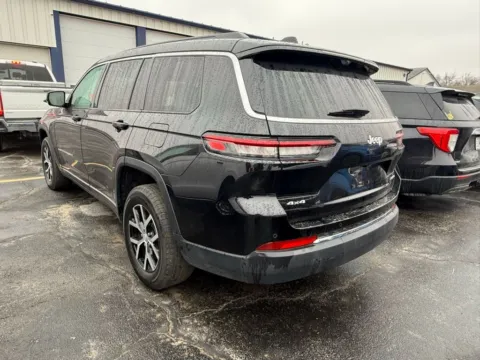 Another view of 2024 Jeep Grand Cherokee L Limited for sale in Trenton, MO at Pettijohn Ford of Trenton