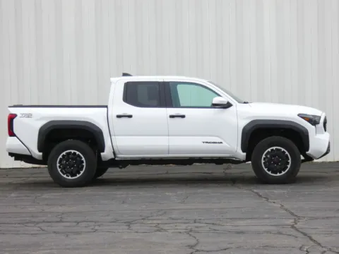 Photos of 2025 Toyota Tacoma TRD Off-Road for sale in Trenton, MO at Pettijohn Ford of Trenton