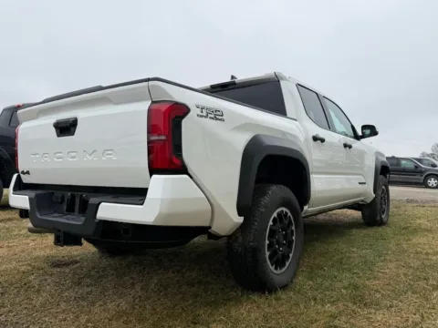More photos of 2025 Toyota Tacoma TRD Off-Road at Pettijohn Ford of Trenton, MO
