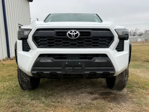 More photos of 2025 Toyota Tacoma TRD Off-Road at Pettijohn Ford of Trenton, MO