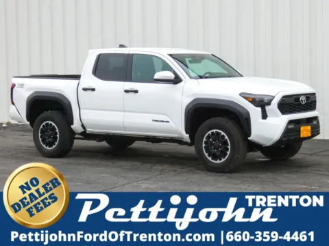 White 2025 Toyota Tacoma TRD Off-Road for sale in Trenton, MO