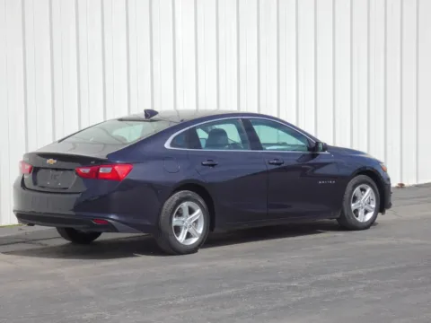 Another view of 2023 Chevrolet Malibu LT for sale in Trenton, MO at Pettijohn Ford of Trenton