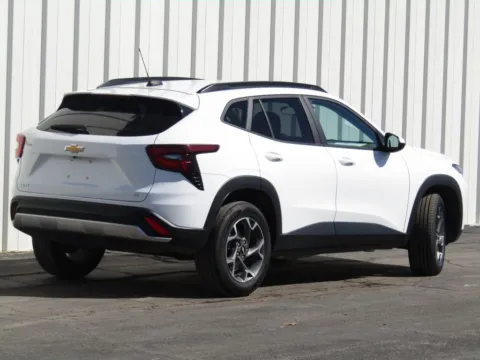 Another view of 2025 Chevrolet Trax LT for sale in Trenton, MO at Pettijohn Ford of Trenton