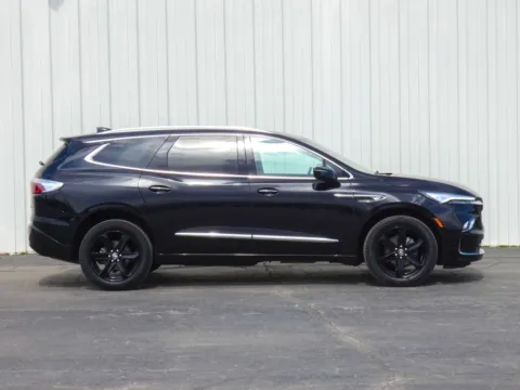 Photos of 2023 Buick Enclave Essence for sale in Trenton, MO at Pettijohn Ford of Trenton